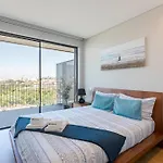 Modern Porto Retreat By Hostwise Apartament