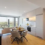 Modern Porto Retreat By Hostwise Apartament