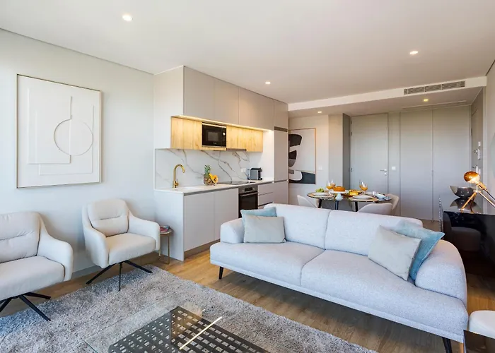 Modern Porto Retreat By Hostwise Vila Nova de Gaia