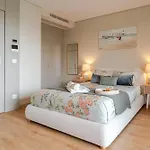 Apartment Modern Porto Retreat By Hostwise Vila Nova de Gaia