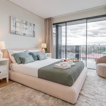 Modern Porto Retreat By Hostwise * Vila Nova de Gaia