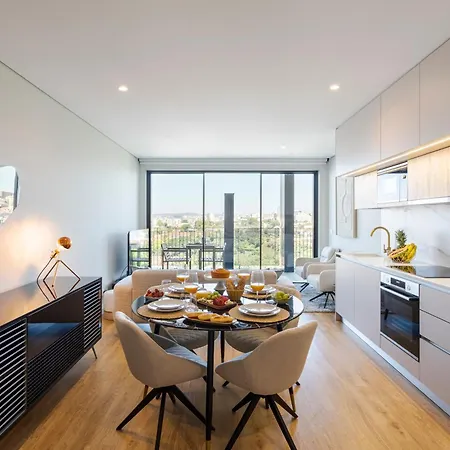 Modern Porto Retreat By Hostwise Διαμέρισμα