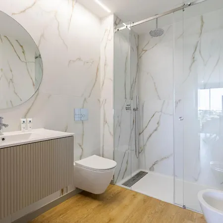 Modern Porto Retreat By Hostwise Vila Nova de Gaia