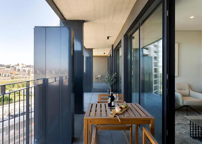 Modern Porto Retreat By Hostwise * Vila Nova de Gaia